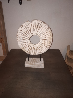 wit ornament rond
